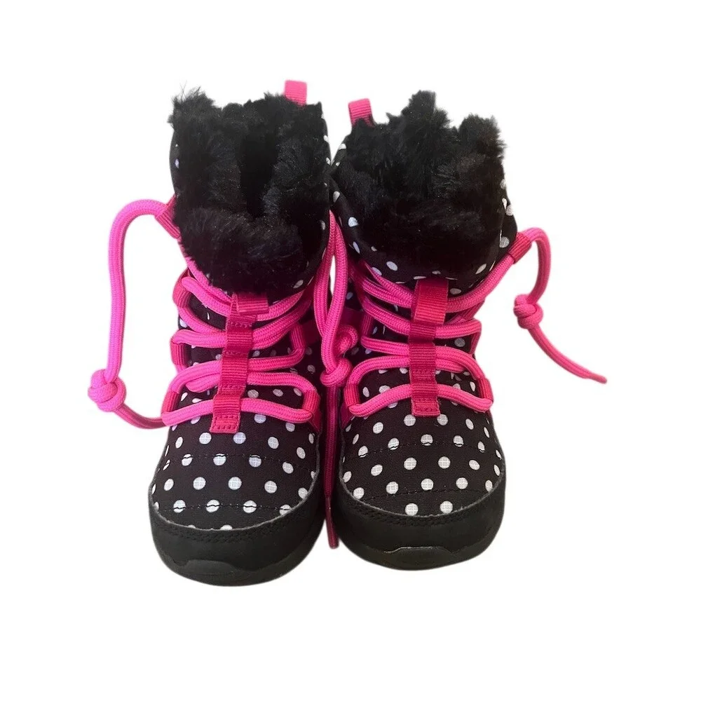 Nike Roshe One Girls Sneakerboot Black White Polka Dot Pink Faux Fur Lined